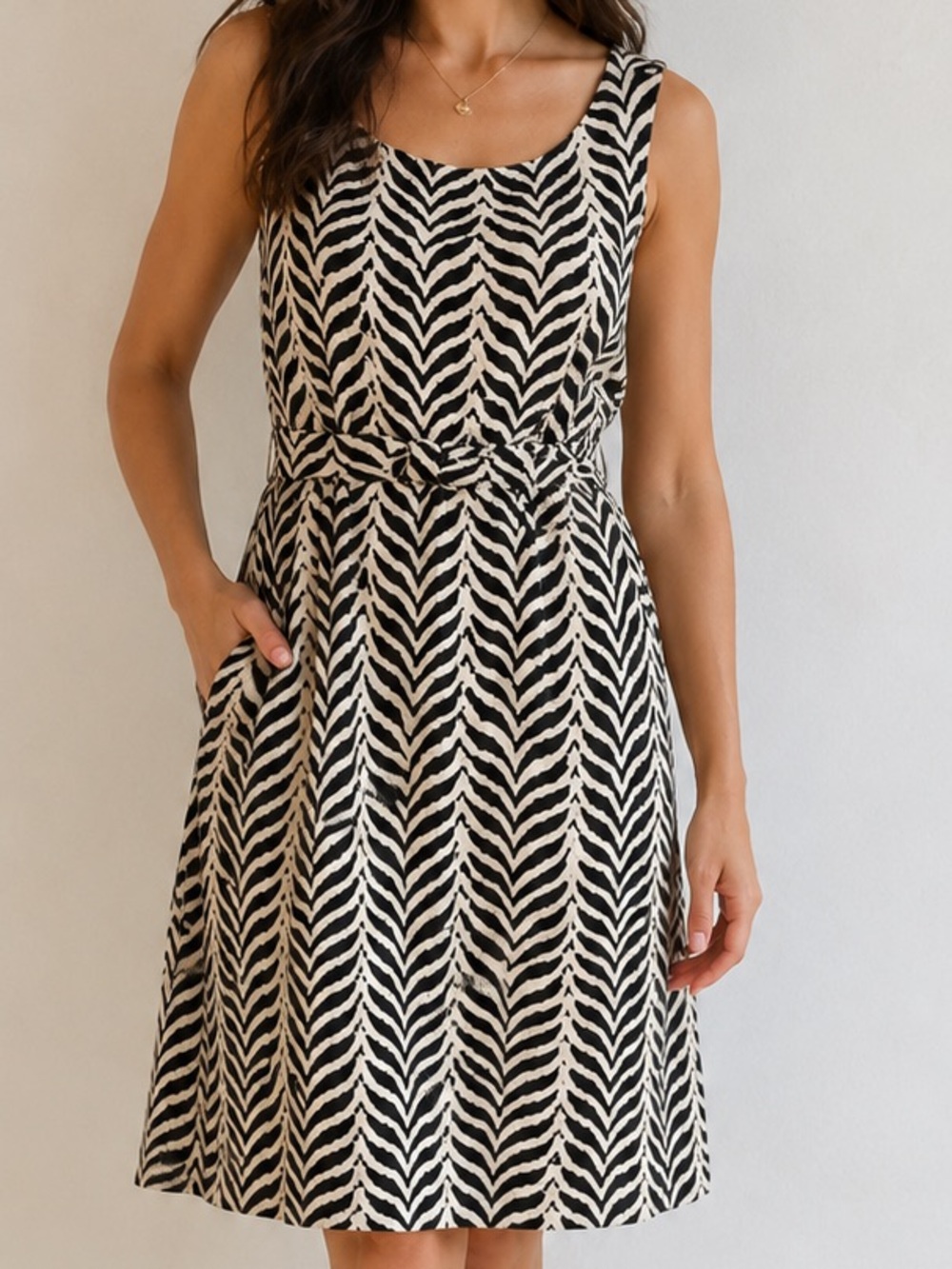 DVF Diane von Furstenberg Boyd Sleeveless Jacquard Dress Size 4 - Picture 2 of 10